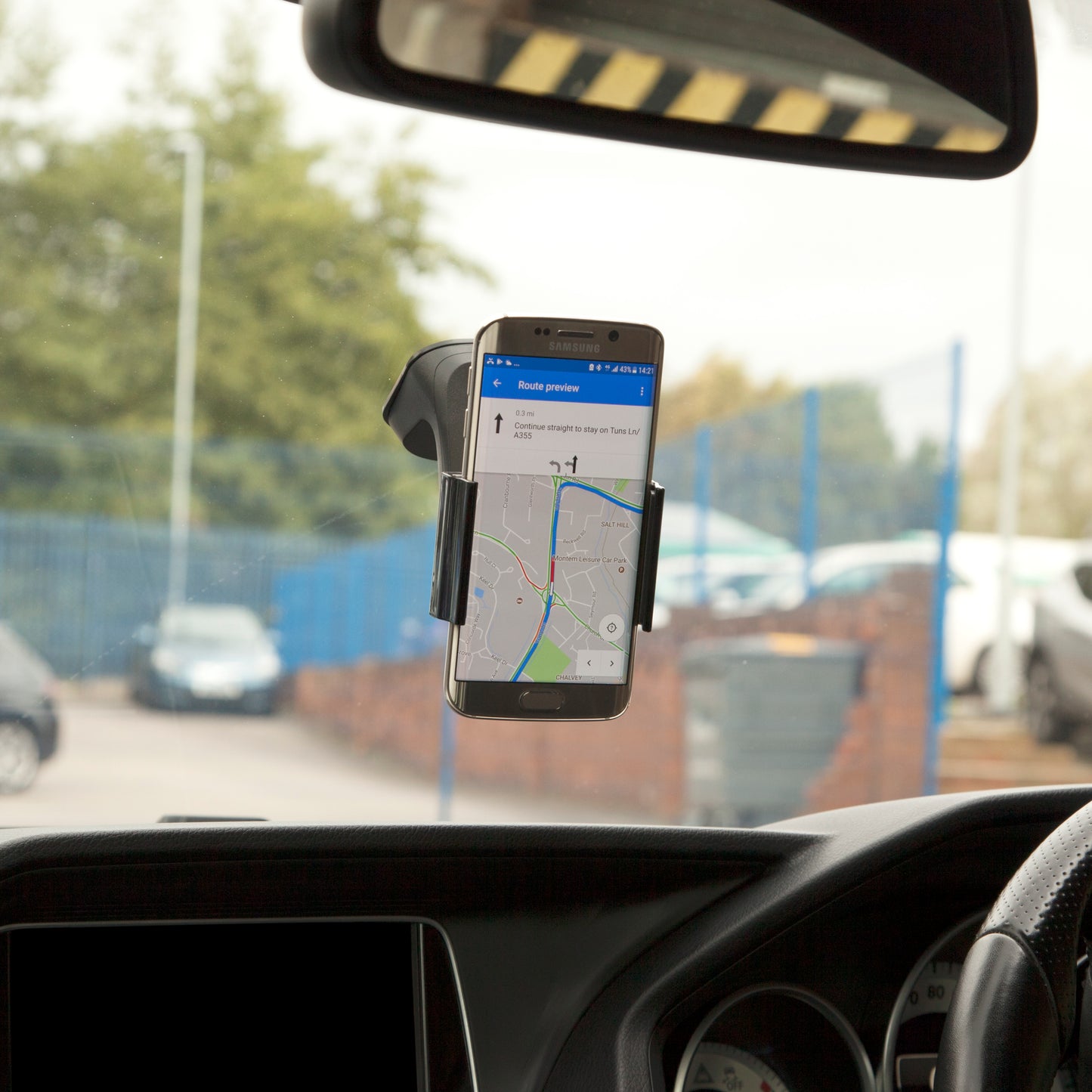 CM-101 Universal Car Mount for Mobiles