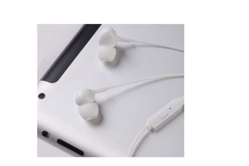 ME-02C    USB-C Wired Earphones